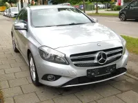 Gebraucht Mercedes A200 Urban 136 PS (100 kW) 2015 Silber Kleinwagen