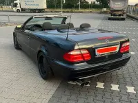 Gebraucht Mercedes CLK230 193 PS (141 kW) 2000 Blau Cabrio