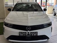 Neu Opel Astra 131 PS (96 kW) 2025 Lack weiss banquise/typ aussen Kombi