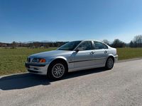 Gebraucht BMW 320 150 PS (110 kW) 1998 Silber Limousine