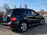 Gebraucht Mercedes ML350 224 PS (164 kW) 2010 Schwarz SUV