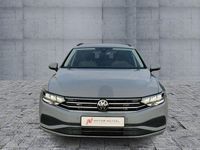 Gebraucht VW Passat Basis 150 PS (110 kW) 2023 Mondsteingrau Kombi