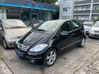 Gebraucht Mercedes A160 95 PS (69 kW) 2009 Kosmosschwarz  metalliclack Kleinwagen