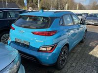 Gebraucht Hyundai Kona Select 100 kW (136 PS) 2022 Hellblau SUV