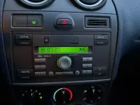 Gebraucht Ford Fiesta 2006 Weiß Kleinwagen