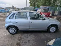 Gebraucht Opel Corsa Sport 80 PS (58 kW) 2005 Silber Kleinwagen