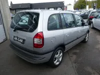 Gebraucht Opel Zafira Elegance 125 PS (91 kW) 2004 Silber Van / Kleinbus