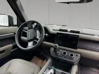 Gebraucht Land Rover Defender SE Dynamic 304 PS (223 kW) 2025 Santorini black SUV