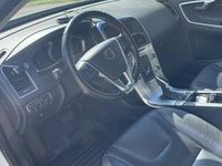 Second-hand Volvo XC60 150 CP (110 kW) 2017 Alb SUV
