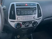 Gebraucht Hyundai i20 85 PS (62 kW) 2014 Schwarz Kleinwagen