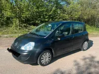 Używany Renault Modus 75 KM (55 kW) 2011 Czarny Minivan