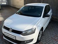 Gebraucht VW Polo Trendline 75 PS (55 kW) 2014 Weiß Kleinwagen