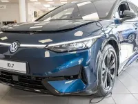 Neu VW ID.7 Pro 210 kW (286 PS) 2026 Blau Kombi