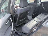 Gebraucht BMW 116 122 PS (89 kW) 2005 Schwarz Kleinwagen