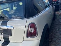 Gebraucht Mini Cooper 98 PS (72 kW) 2010 Weiß Kleinwagen