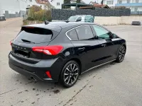 Gebraucht Ford Focus Cool & Connect 120 PS (88 kW) 2018 Schwarz Limousine