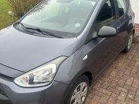 Gebraucht Hyundai i10 67 PS (49 kW) 2016 Grau Kleinwagen