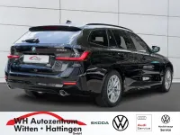 Gebraucht BMW 330e Shadowline 252 PS (185 kW) 2021 Schwarz ii Kombi