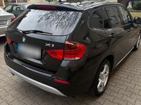 Gebraucht BMW X1 143 PS (105 kW) 2012 Schwarz SUV