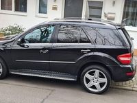 Gebraucht Mercedes ML500 387 PS (284 kW) 2010 Schwarz SUV