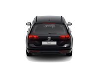 Gebraucht VW Passat Basis 122 PS (89 kW) 2021 Schwarz perleffekt Kombi