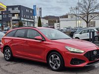 Gebraucht Hyundai i30 99 PS (72 kW) 2024 Rot Kombi