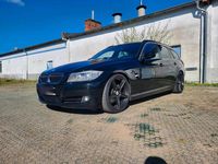 Gebraucht BMW 330 245 PS (180 kW) 2010 Schwarz Kombi