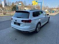 Gebraucht VW Passat R-line 200 PS (147 kW) 2022 Gletscherweiß metallic Kombi