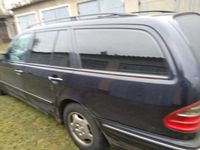 Gebraucht Mercedes E240 Avantgarde 170 PS (125 kW) 2002 Blau Kombi