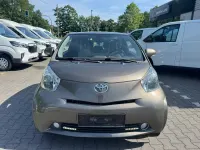 Gebraucht Toyota iQ 68 PS (50 kW) 2010 Braun Kleinwagen