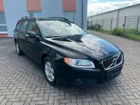 Gebraucht Volvo V70 Basis 136 PS (100 kW) 2009 Schwarz Kombi