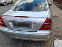 Gebraucht Mercedes E240 177 PS (130 kW) 2002 Grau Kombi