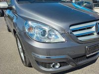 Gebraucht Mercedes B200 136 PS (100 kW) 2011 Grau Van / Kleinbus