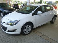 Gebraucht Opel Astra 101 PS (74 kW) 2012 Weiß Limousine