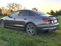 Używany Audi A4 S-Line 150 KM (110 kW) 2024 Szary Sedan/Limuzyna