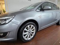 Gebraucht Opel Astra Active 131 PS (96 kW) 2013 Silber Limousine