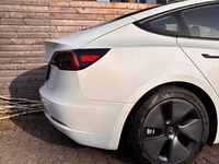 Gebraucht Tesla Model 3 RWD 208 kW (283 PS) 2022 Weiß Limousine