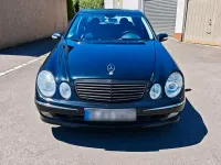 Gebraucht Mercedes E240 Avantgarde 177 PS (130 kW) 2005 Schwarz Limousine