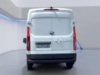 Gebraucht Maxus eDeliver 9 75 kW (102 PS) 2025 Warm white exterior Van