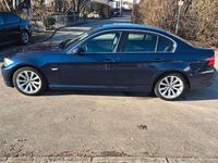 Gebraucht BMW 320 170 PS (125 kW) 2011 Blau Limousine