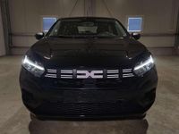 Neu Dacia Sandero Essentiel 91 PS (66 kW) 2025 Nacreschwarz metallic Limousine