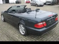 Gebraucht Mercedes CLK230 AMG 193 PS (141 kW) 2000 Blau Cabrio