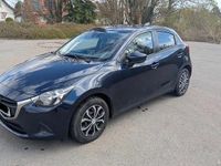 Używany Mazda 2 Kizoku 90 KM (66 kW) 2018 Niebieski Sedan/Limuzyna
