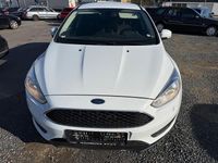 Gebraucht Ford Focus Business Edition 120 PS (88 kW) 2015 Weiß Limousine