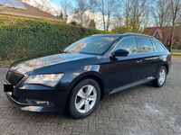 gebraucht Skoda Superb Combi DSG 2.0 TDI (Tüv Neu)AHK/Navi/Sitzhz/Tempo uvm