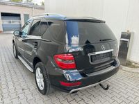 Gebraucht Mercedes ML350 211 PS (155 kW) 2010 Schwarz SUV