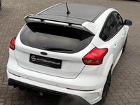 Gebraucht Ford Focus RS 350 PS (257 kW) 2017 Weiß Limousine