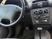 Używany Opel Corsa 69 KM (50 kW) 1996 Hatchback