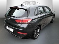 Gebraucht Hyundai i30 120 PS (88 kW) 2023 Grau Limousine