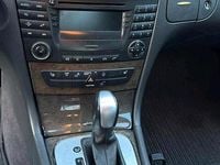 Gebraucht Mercedes E270 2002 Silber Limousine